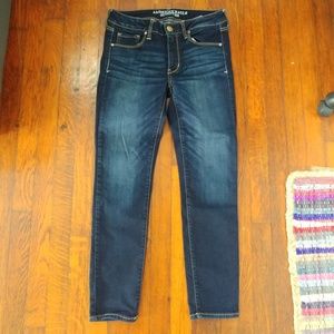 🎄AE dark wash denim jeans, skinny, sz 6 short